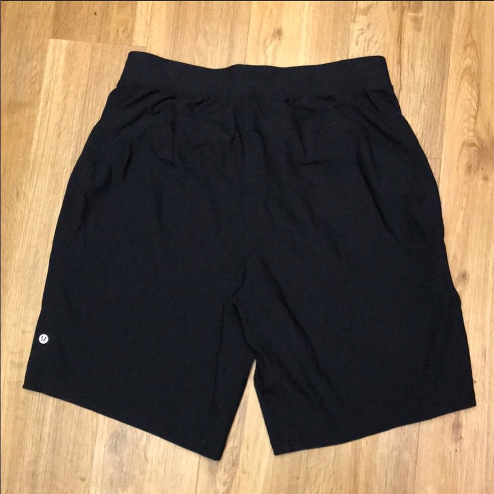 Lululemon Core shorts